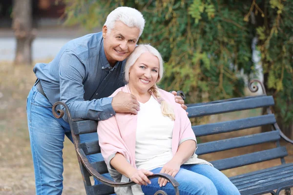 Mature Couple Sitting Bench Outdoors — Stock Photo, Image