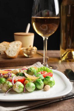 Salata nefis brussel ile plaka lahanası