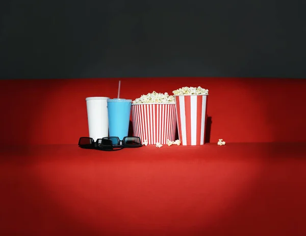 Popcorn Drinks Red Sofa Home Cinema Movie Night — Stock Photo, Image