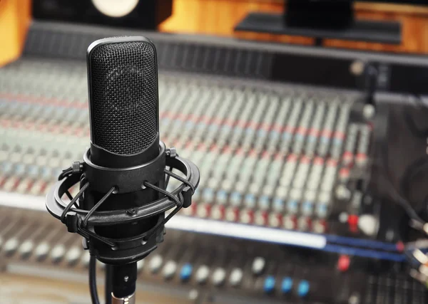 View Modern Microphone Radio Station Closeup — Stock Photo, Image