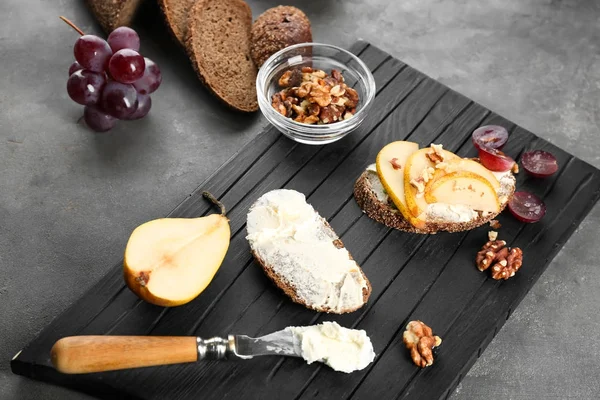 Wooden Board Ingredients Delicious Bruschetta Table — Stock Photo, Image