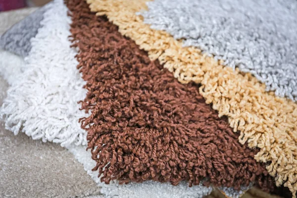 Diferentes muestras de alfombras, primer plano — Foto de Stock