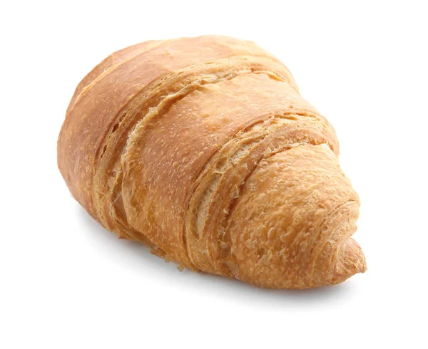 Delicioso croissant fresco sobre fondo blanco — Foto de Stock