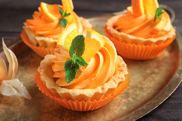 Tray with tasty cakes, closeup — Stock Photo, Image