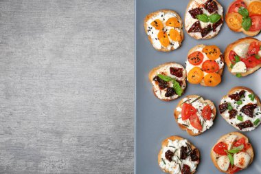 Domates ile lezzetli bruschettas