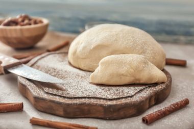 Kurulu ham lapa lapa hamur ile