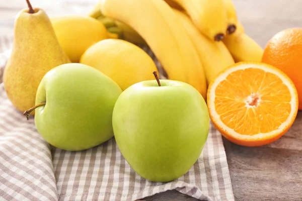 Deliciosas frutas maduras — Foto de Stock