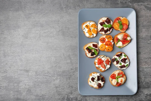 Domates ile lezzetli bruschettas