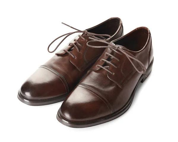 Eleganckie skórzane męskie buty na białym tle — Zdjęcie stockowe