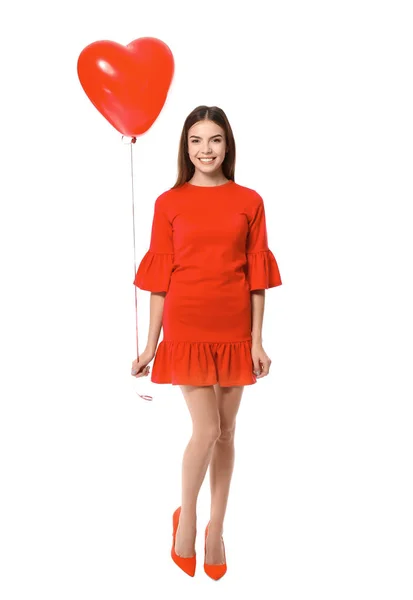 Jeune femme romantique avec ballon en forme de cœur pour la Saint-Valentin sur fond blanc — Photo