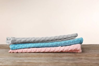 Tablo açık renkli karşı temiz mutfak havlular