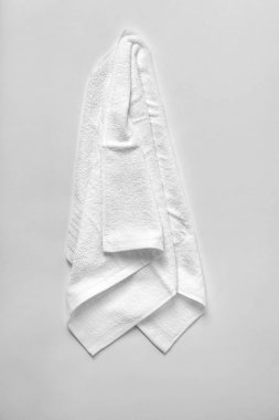 Açık renkli yumuşak terry havluda