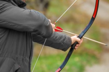 Okçuluk pratik kadın