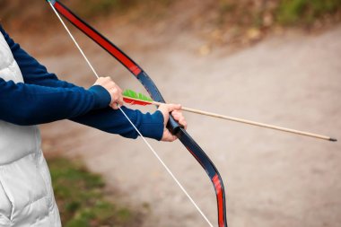 Okçuluk pratik kadın