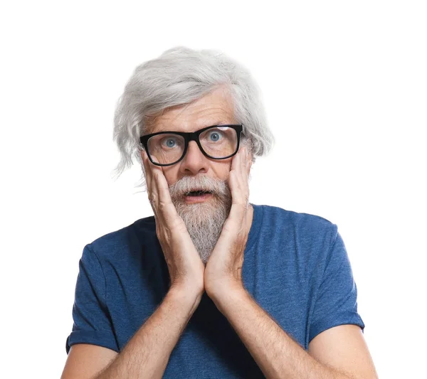 Volwassen man met grijze haren op witte achtergrond — Stockfoto