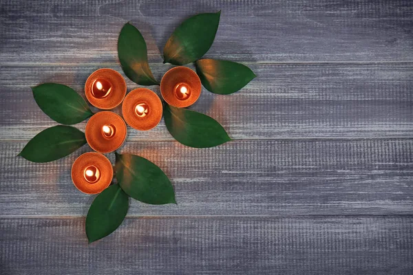 Composición con velas encendidas — Foto de Stock