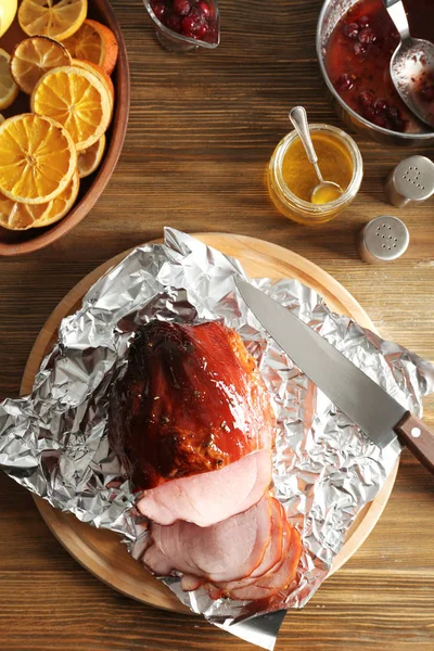 Sliced honey baked ham — Stock Photo, Image
