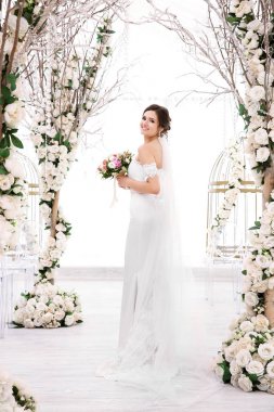 Güzel gelin düğün günü, kapalı