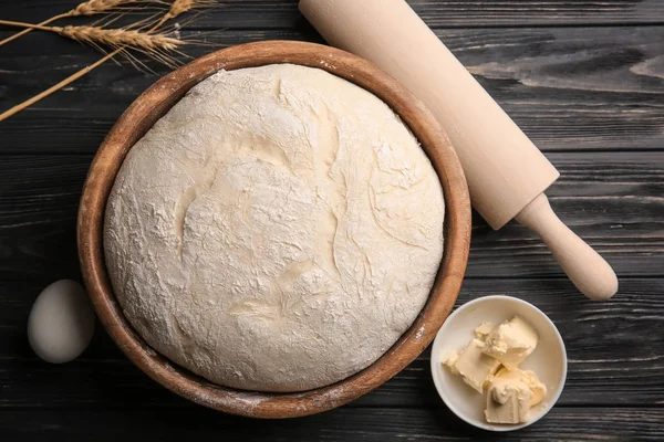 Composizione con pasta fresca cruda — Foto Stock