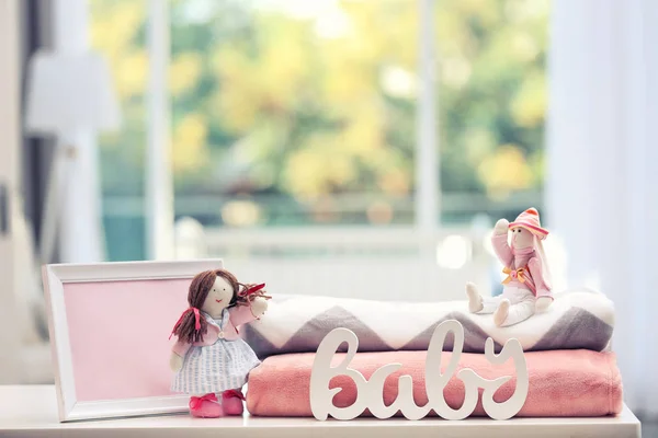 Détails intérieurs de la chambre d'enfant sur la table — Photo