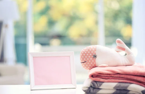 Détails intérieurs de la chambre d'enfant sur la table — Photo