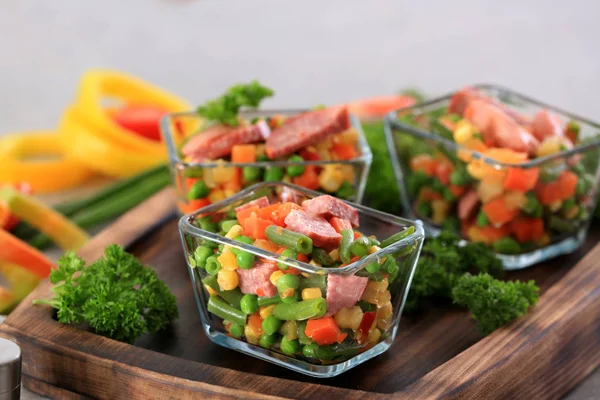 Vegetable salad with sausage — Stock Photo, Image