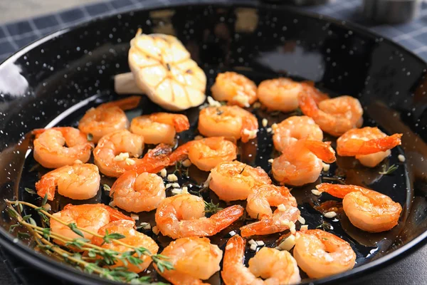 Dish Delicious Fried Shrimps Garlic Closeup — Stock Photo, Image