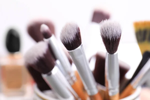 Pinceles Maquillaje Primer Plano Conjunto Artista Visage Profesional —  Fotos de Stock