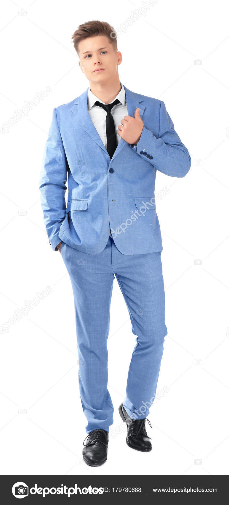 Hombres guapos con traje formal sale