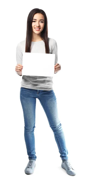 Νεαρή Γυναίκα Κενό Φύλλο Χαρτιού Για Διαφήμιση Λευκό Φόντο — Φωτογραφία Αρχείου