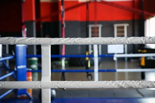 Vista Anel Boxe Vazio Ginásio — Fotografia de Stock