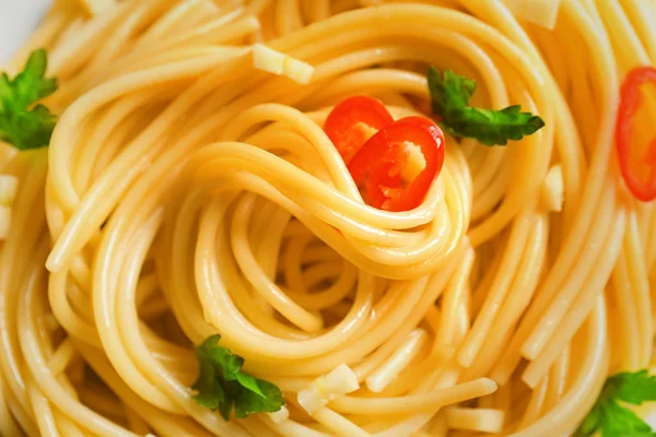 Delicious Pasta Garlic Chili Pepper Closeup — Stock Photo, Image