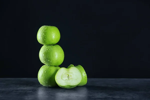 Fresh Green Apples Table Dark Background — Stock Photo, Image