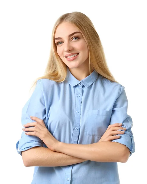 Leende kvinna i blå skjorta på vit bakgrund — Stockfoto