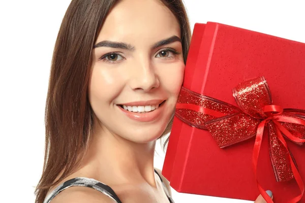 Mooie Jonge Vrouw Met Cadeau Voor Valentijnsdag Witte Achtergrond Close — Stockfoto