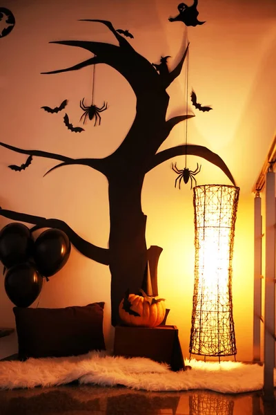 Уютное Место Отдыха Декором Хэллоуина Помещении — стоковое фото