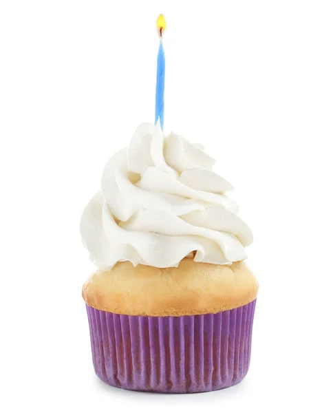 与白色背景上的蜡烛的生日蛋糕 — 图库照片