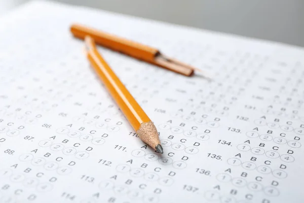 Formulario Examen Lápiz Roto Primer Plano — Foto de Stock