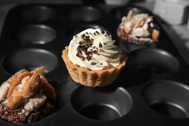 Çörek teneke lezzetli hamur işleri ile