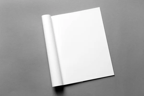 Folleto Con Páginas Blanco Sobre Fondo Gris Prepárate Para Diseño —  Fotos de Stock