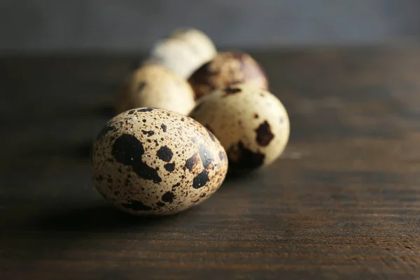 Перепелині Яйця Дерев Яному Столі — стокове фото