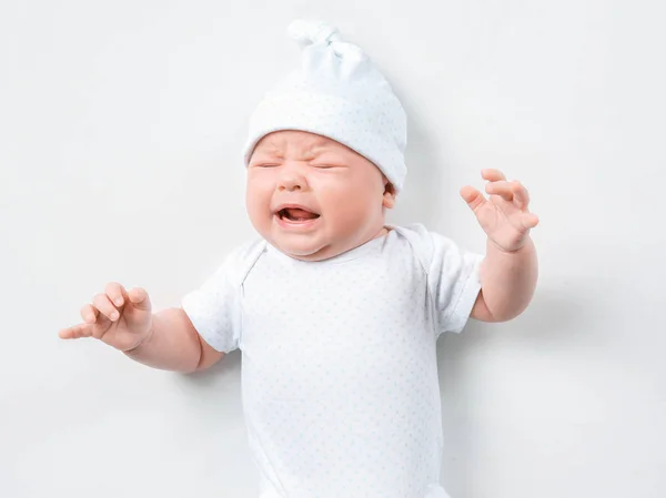 Плачущий Новорожденный Ребенок Белом Фоне — стоковое фото