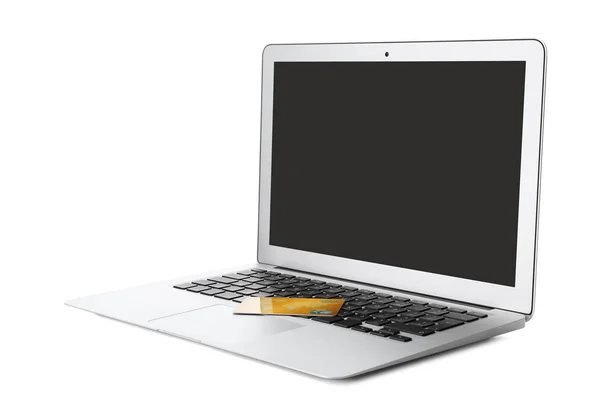 Laptop Mit Kreditkarte Isoliert Auf Weiß Einkaufskonzept Internet — Stockfoto