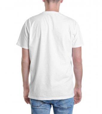 Beyaz zemin üzerine tişört genç adam. Mockup tasarım için