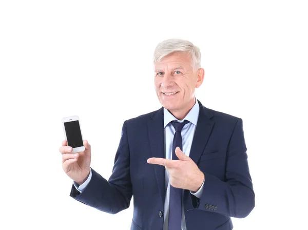 Atraktivní Starší Podnikatel Smartphone Bílém Pozadí — Stock fotografie