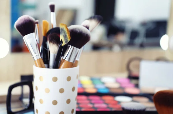 Different Brushes Cosmetics Professional Makeup Artist Dressing Table — Stock Photo, Image