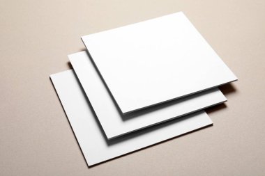 Boş resim kağıdım ışık arka plan üzerinde. Tasarım için alay