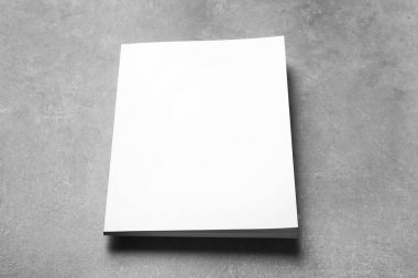 kitap boş kapak ile 