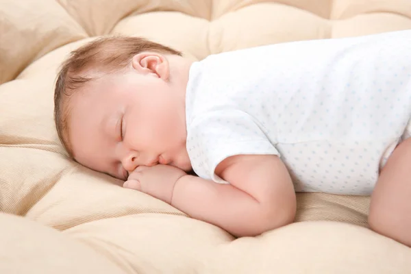 Cute Newborn Baby Sleeping Lounge Home — Stock Photo, Image