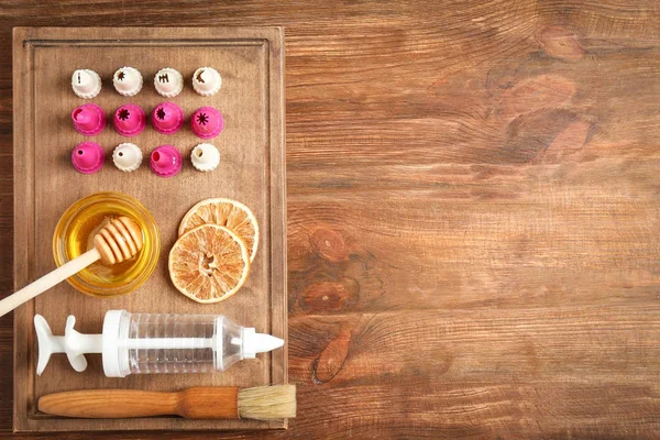 Ustensiles Cuisine Ingrédients Pour Pâtisseries Sur Fond Bois — Photo